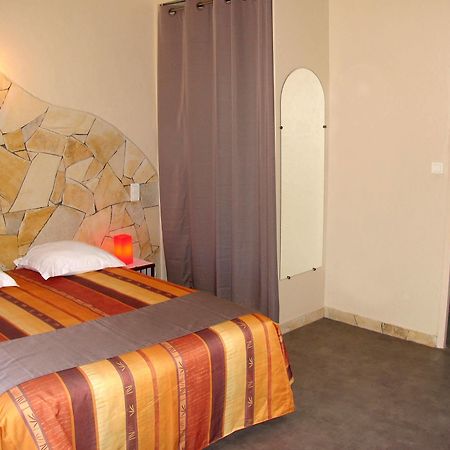 Hotel Et Studios Les Amandiers Saint-Raphael (Var) Exterior foto