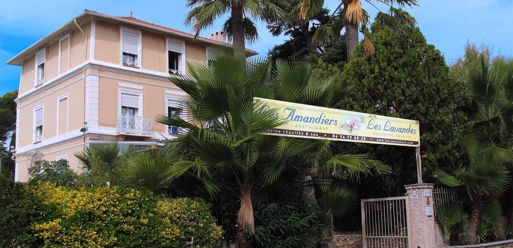 Hotel Et Studios Les Amandiers Saint-Raphael (Var) Exterior foto