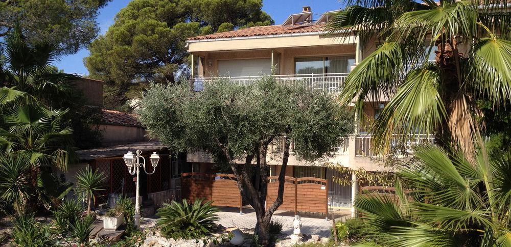 Hotel Et Studios Les Amandiers Saint-Raphael (Var) Exterior foto
